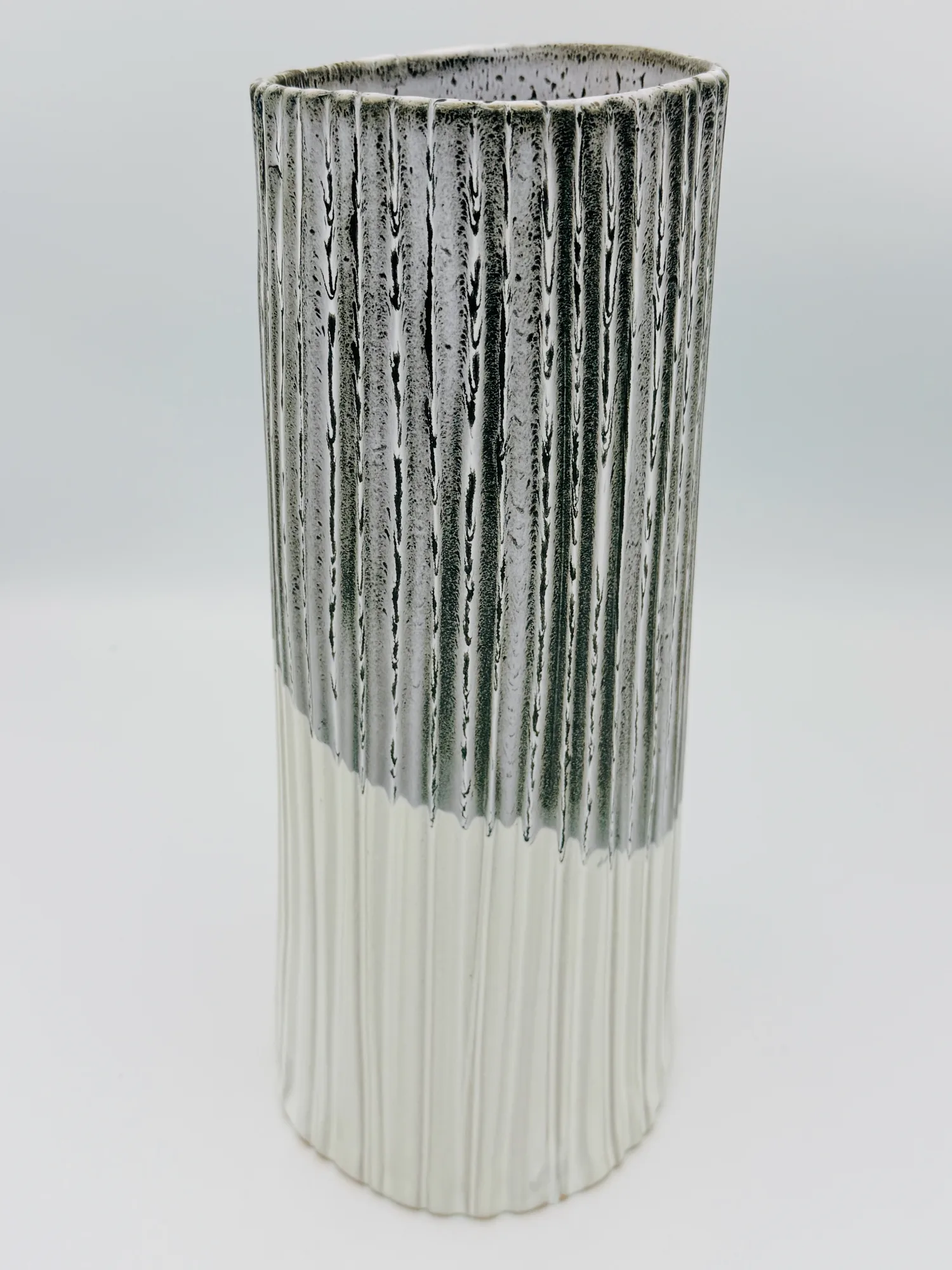 Refraction Distortion Vessel